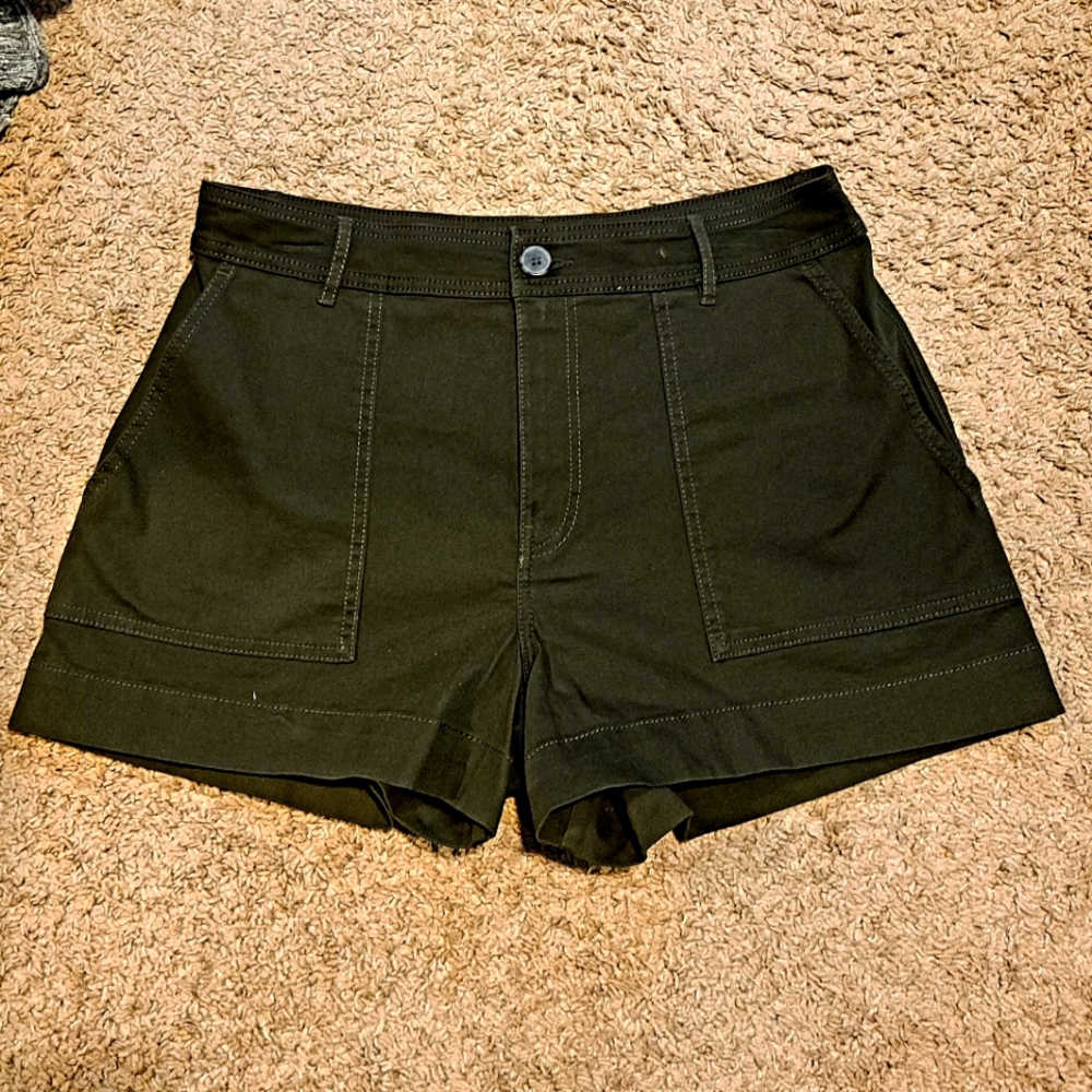 H&M Women's Olive Green Short Size 12